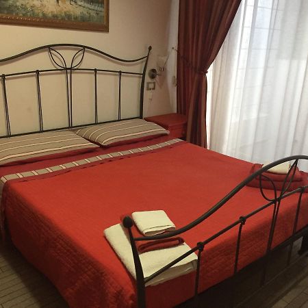 Casa Del Vento Panzió Roccalumera Kültér fotó