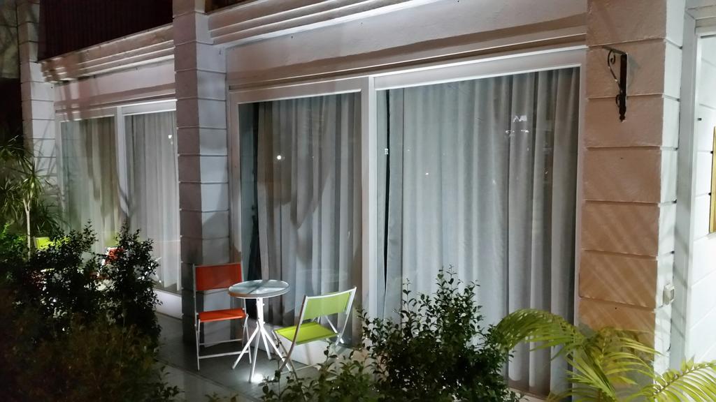Casa Del Vento Panzió Roccalumera Kültér fotó