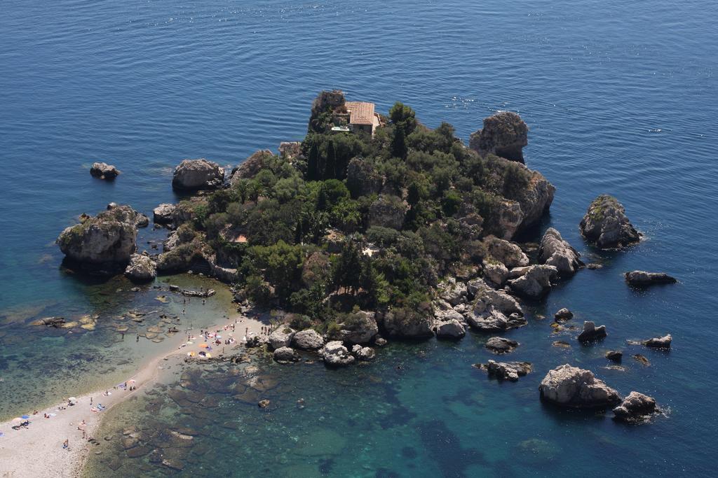 Casa Del Vento Panzió Roccalumera Kültér fotó