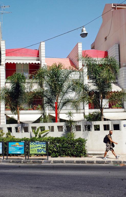 Casa Del Vento Panzió Roccalumera Kültér fotó
